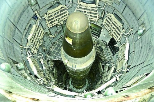 揭秘美军核武毁灭世界计划：23颗核弹打北京