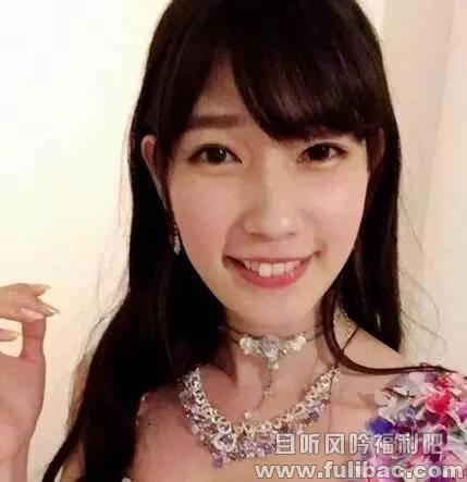 找个这么漂亮的女人做老婆，你一定会后悔的